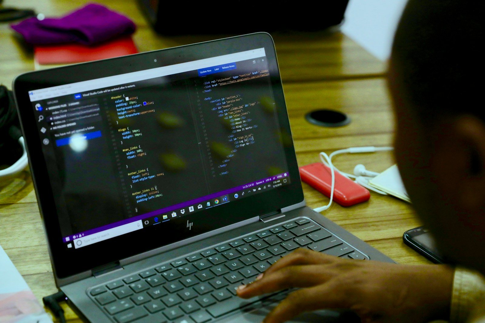 Code affiché sur un ordinateur portable